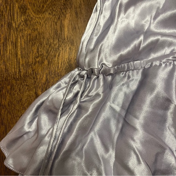 Topshop Silky Satin Lavender Maxi Dress Ruffles Plunge Neckline Side Slit Sz 8 - Picture 8 of 12